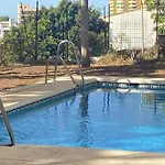 Alexandri アパート *